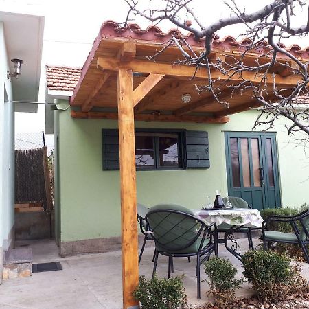 Seaside Apartment For 2 P Trogir Bagian luar foto